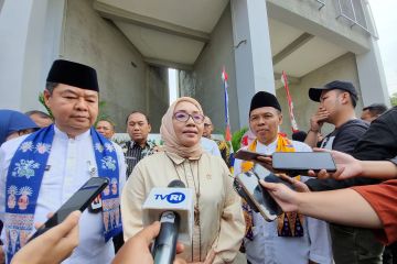 Menteri Arifah apresiasi SMAN 96 Jakarta, dampingi anak berinternet