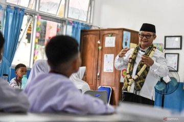 Humaniora sepekan, upaya tekan kasus kekerasan guru hingga judol