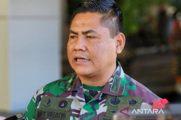 Helikopter TNI AD mendarat darurat di persawahan Blora