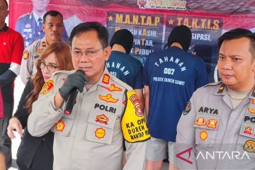 Polisi ringkus dua pelaku spesialis pecah kaca mobil berjaket ojol