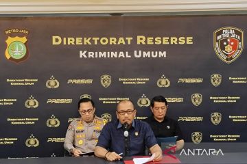 Ruko judi daring Bekasi dikendalikan tiga orang