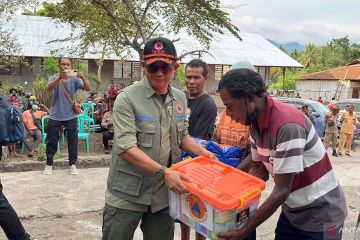 Kepala BNPB tinjau lokasi pengungsian korban erupsi gunung Lewotobi