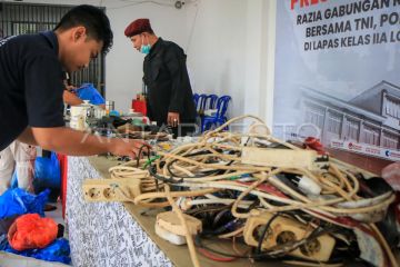 Lapas Lombok Barat sita ratusan barang terlarang dari warga binaan