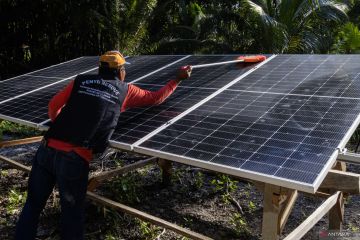 Merawat PLTS di Kawasan Konservasi Pulau&nbsp;Pieh