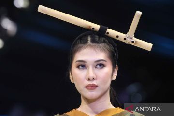 Ratusan karya fesyen ditampilkan pada hari kedua Malang Fashion Week 2024