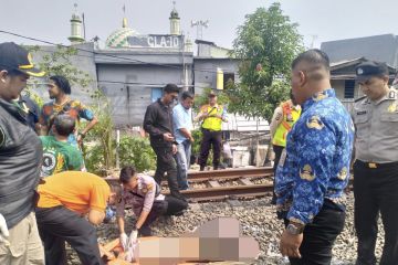 Buntut tawuran di Duren Sawit, seorang tewas akibat tertabrak kereta