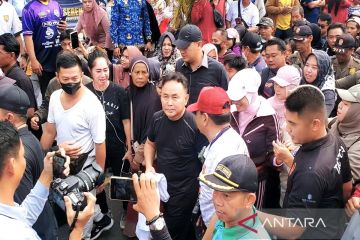 Jalan Sehat Kalteng Berkah semarakkan Hari Pahlawan di Kota Sampit