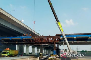 Jasamarga bongkar eks Gerbang Tol Cikarang Utama 3