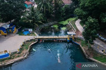 Pemandian alam Danau Biru Cibanten