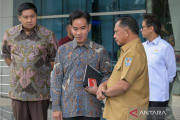 Rapat penangggulangan bencana erupsi Gunung Lewotobi