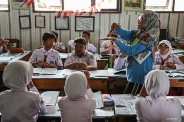 Komisi X harap alumni Sekolah Unggulan menjadi talenta masa depan RI