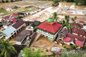 Banjir bandang landa Kabupaten Sijunjung