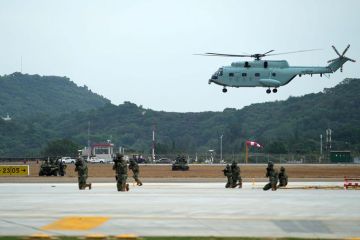 Menengok deretan alutsista militer utama di ajang Airshow China