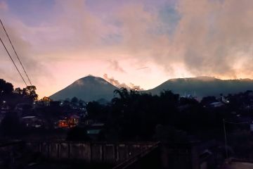 Badan Geologi catat 314 kali gempa vulkanik dangkal Gunung Lokon