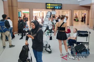 Semua rute penerbangan di Bandara Lombok terdampak letusan Lewotobi