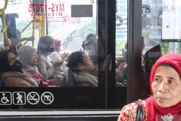 Pengguna transportasi massal di Jakarta melonjak