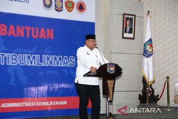 Kemendagri serahkan bantuan ke daerah untuk perkuat trantibumlinmas