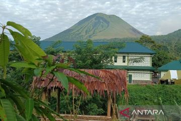 Pos PGA rekam 38 gempa vulkanik Gunung Lokon