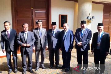 Presiden Vietnam uber Prabowo demi ajak foto bersama dengan menterinya