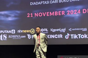 Ajil Ditto sempat canggung dengan Adinia Wirasti di film terbarunya