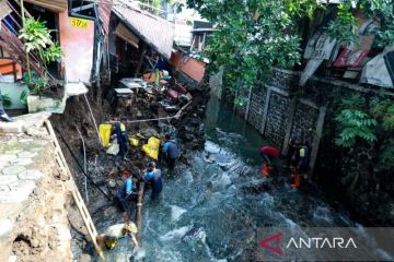 Pemkot Bandung pastikan perbaiki tanggul jebol di Sungai Citepus