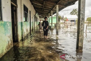 Banjir rob rendam Kampung Sembilangan