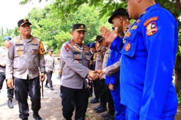 Kapolri tinjau langsung posko pengungsian erupsi Lewotobi di NTT