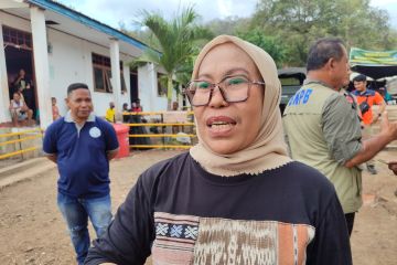 Pemkab Flotim sediakan minyak tanah untuk posko pengungsian Lewotobi