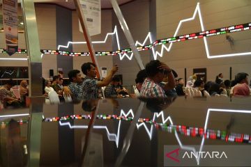 IHSG akhir pekan ditutup menguat dipimpin sektor teknologi