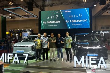 Merk baru lagi, Maxus luncurkan 2 MPV listrik mewah di GJAW 2024