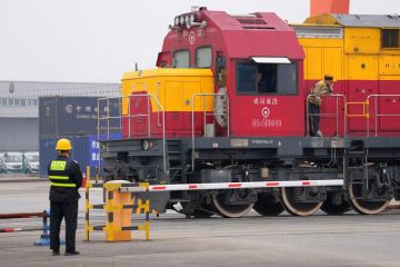 Perkeretaapian China tangani 73.000 ton paket pada "11.11"