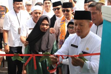 Baznas salurkan dana umat bedah 13 rumah warga di Kepulauan Seribu