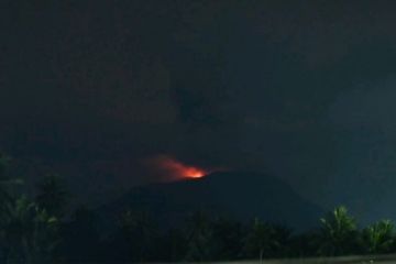 Gunung Ibu di Halmahera Barat masih berstatus Siaga