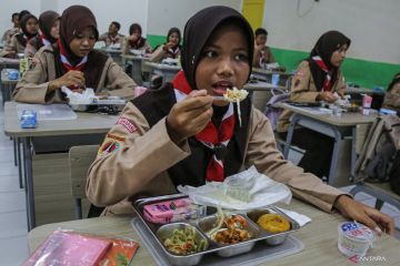 Program makan bergizi gratis di sekolah diujicoba di Semarang