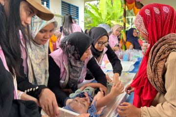 Srikandi PLN Sumut bagikan paket bergizi buat 202 balita cegah tengkes