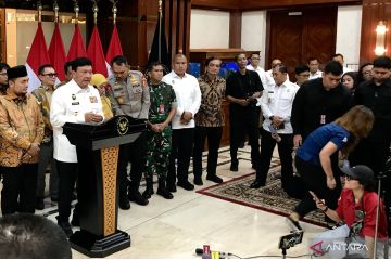 Menko Polkam sebut perlu kajian mendalam untuk wacana KPU jadi ad hoc