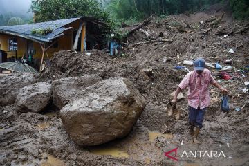 Intensitas hujan sangat tinggi akibatkan longsor susulan di Desa Semangat Gunung, Karo, Sumut