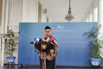 Prabowo naikkan Rp2 juta untuk guru non-ASN dan 1 gaji pokok untuk ASN