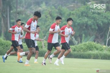 Latihan fisik jadi menu perdana latihan timnas Indonesia menuju AFF