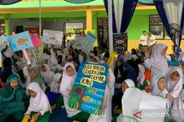 Pemkot Jakpus kampanyekan makan ikan ke siswa SD