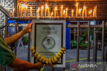 Ratusan siswa, mahasiswa, dan masyarakat gelar aksi solidaritas duka kasus penembakan pelajar SMK di Semarang