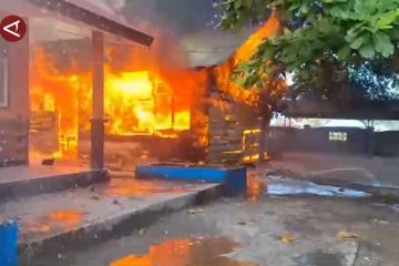 Sekolah dasar di Halmahera Selatan terbakar saat jam pelajaran