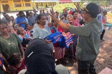 Kepala BNPB tinjau lokasi pengungsian Gunung Lewotobi Laki-Laki