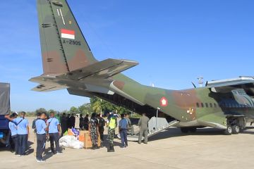 TNI AU siapkan pesawat angkut bantuan sosial untuk korban erupsi