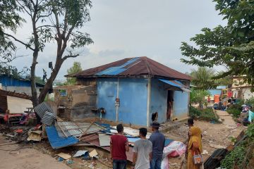 Polda Kepri kembali tertibkan rumah terduga narkoba di Kampung Madani