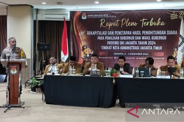 Kemarin, TNI ikuti negara soal Polri hingga KPU ungkap jadwal PSU