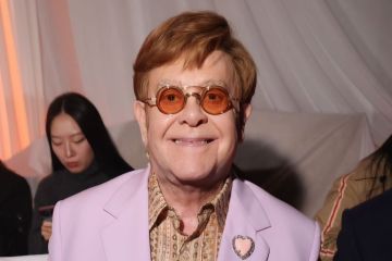 Elton John mengaku kehilangan penglihatan