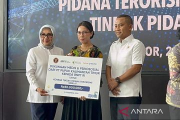 Penyintas aksi terorisme terharu dapat bantuan BNPT-Pupuk Indonesia