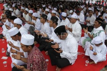 Hukum merayakan tahun baru Masehi dalam perspektif Islam