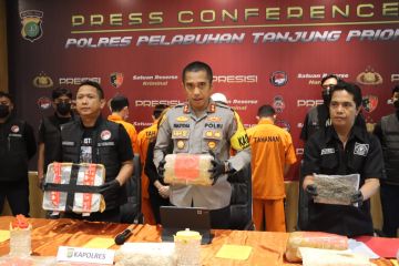 Polres Priok gagalkan peredaran 60 kg ganja dan 392 butir ekstasi